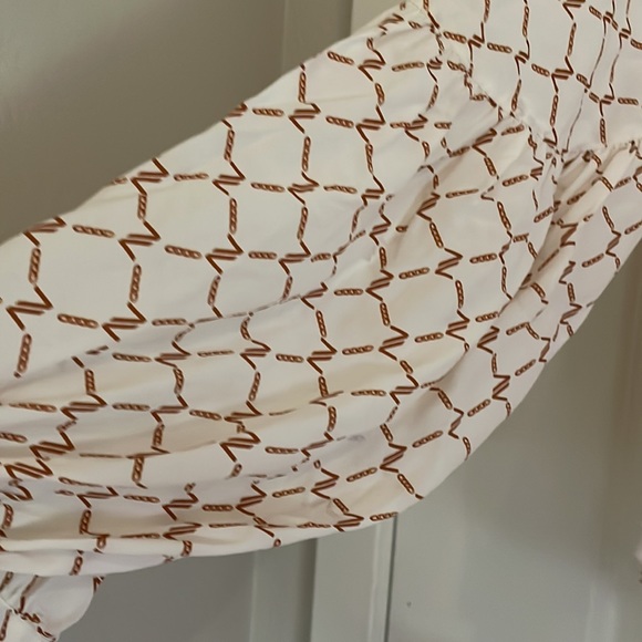 7 for all mankind balloon sleeve tie neck blouse. Size XS - Picture 2 of 7